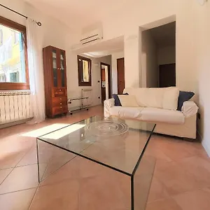  Apartamento Ca' Leo Italia