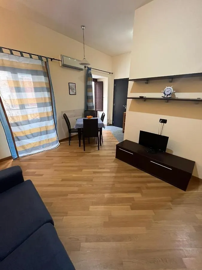 Apartamento Casa Vacanza Adorno Cefalú Italia