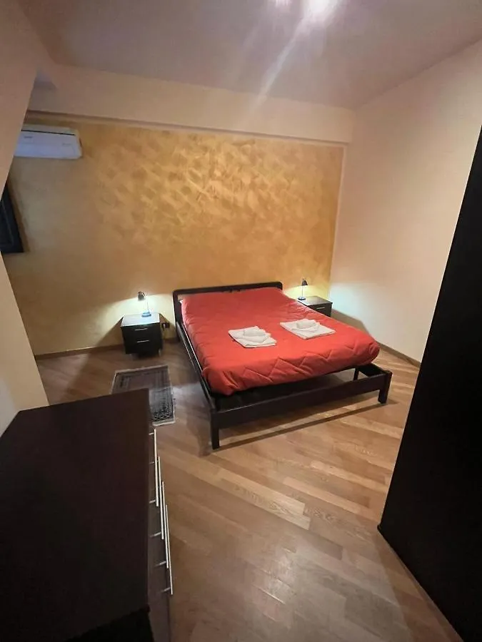 Casa Vacanza Adorno Cefalú 0*,  Italia